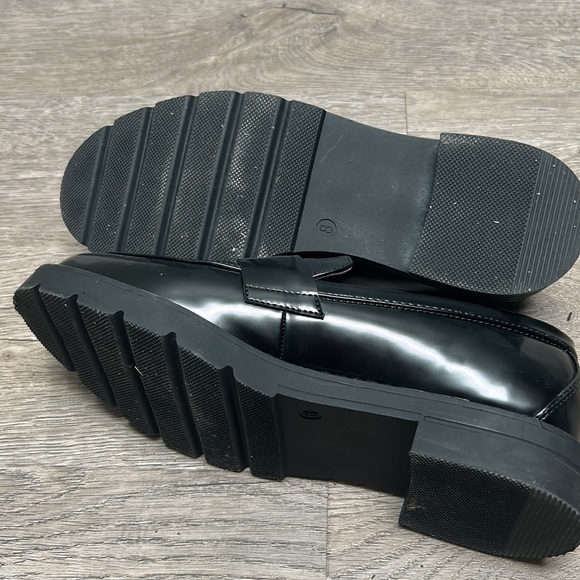 Brand new JustFab Black Shiny Loafers Size 8 - Picture 4 of 5